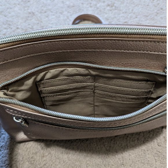 Rose gold Relic crossbody wallet bag - Picture 4 of 9